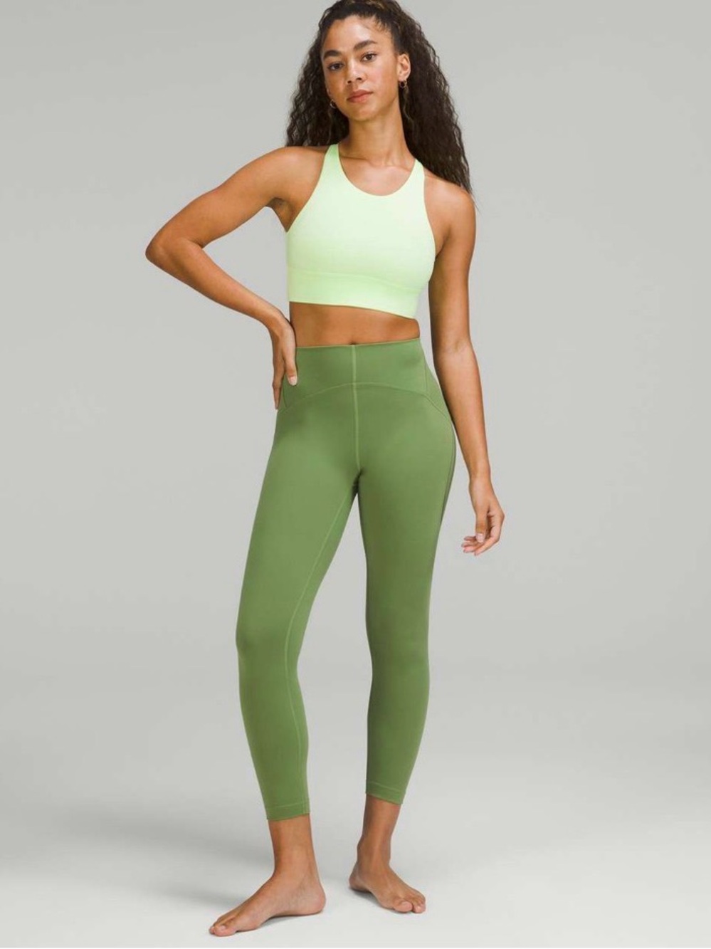 Lululemon InStill High-Rise Tight 25"
Green Foliage Size 4